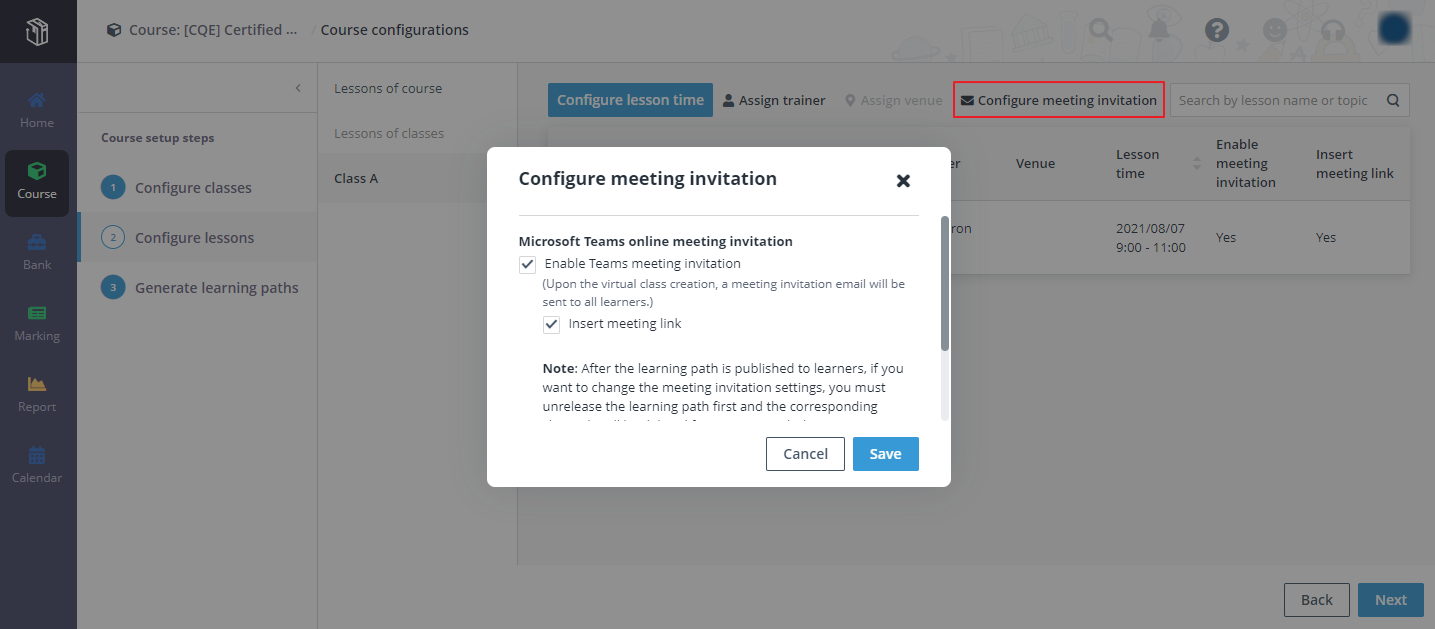 Change the meeting invitation settings.
